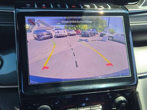 Certified 2023 Jeep Grand Cherokee Altitude AWD/4WD image 30