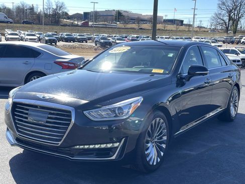 Used 2017 Genesis G90 3.3T Premium image 3
