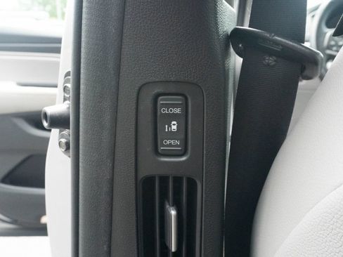 Used 2022 Honda Odyssey EX-L image 21
