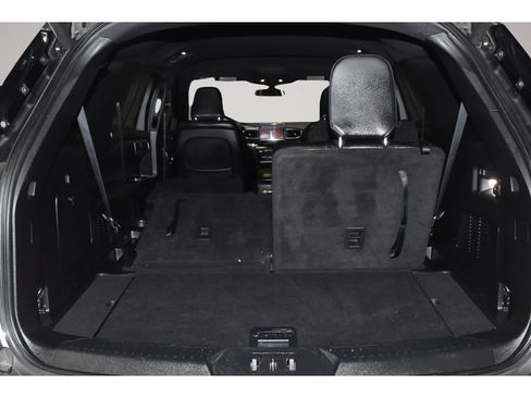 Used 2020 Ford Explorer XLT w/ Equipment Group 202A AWD/4WD image 16