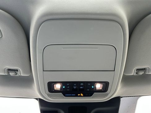 Used 2025 Ford Expedition Max Platinum AWD/4WD image 21