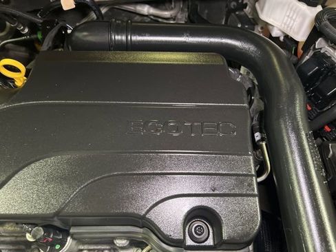 Used 2024 Chevrolet Malibu LT image 18