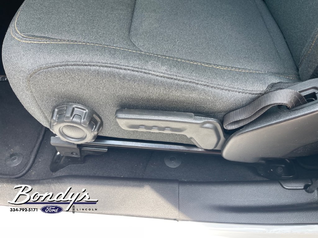 Used 2025 Jeep Wrangler Sport AWD/4WD image 9