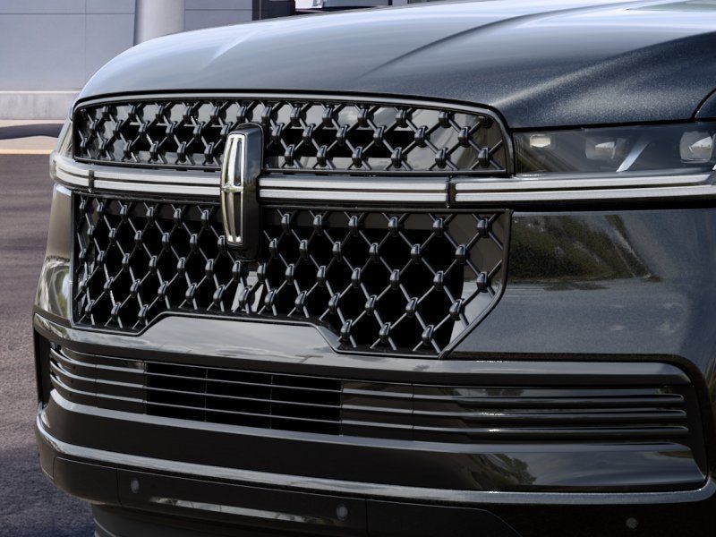 New 2027 Lincoln Navigator Reserve w/ Jet Appearance Package AWD/4WD image 17