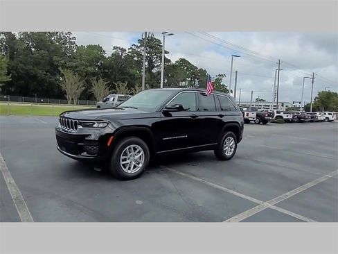 New 2025 Jeep Grand Cherokee Laredo X w/ Luxury Tech Group I image 42