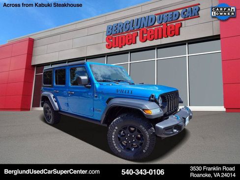Used 2023 Jeep Wrangler Unlimited w/ Cold Weather Group AWD/4WD image 1