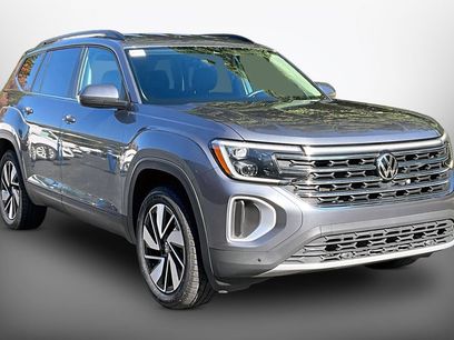 Used 2025 Volkswagen Atlas SE