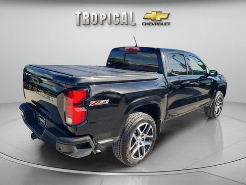Used 2023 Chevrolet Colorado Z71 w/ Z71 Convenience Package 2 AWD/4WD image 5