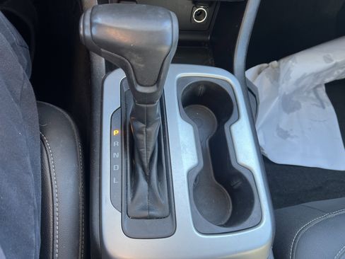 Used 2018 Chevrolet Colorado ZR2 image 21