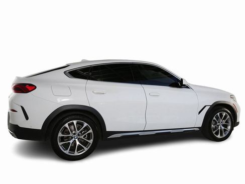 Used 2023 BMW X6 xDrive40i w/ Premium Package image 12