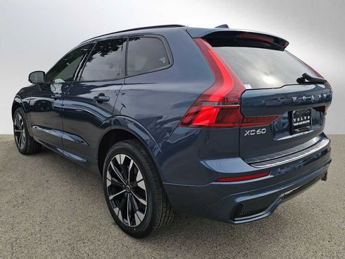 New 2026 Volvo XC60 B5 Plus w/ Climate Package image 5