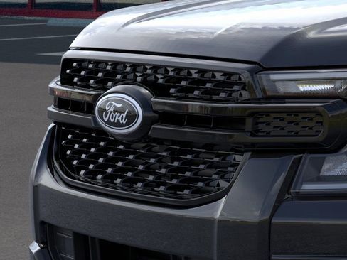 New 2025 Ford Ranger XLT w/ Equipment Group 301A High image 17