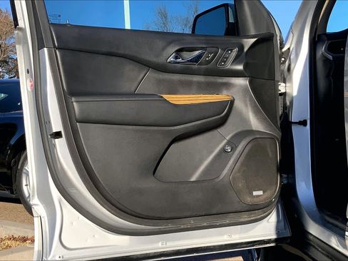 Used 2017 GMC Acadia Denali w/ Technology Package image 21