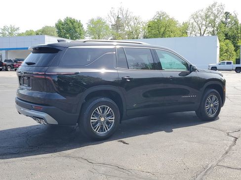 New 2026 Chevrolet Traverse LT w/ Driver Confidence Package AWD/4WD image 10