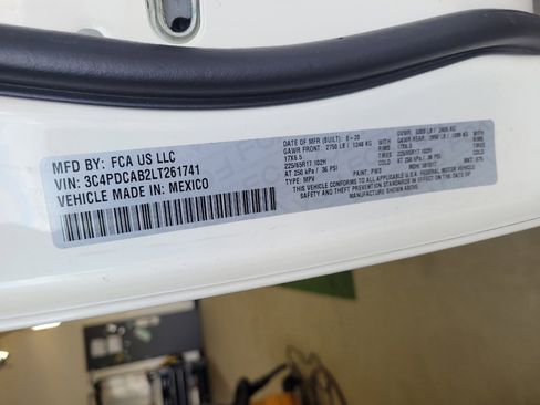 Used 2020 Dodge Journey SE w/ SE Popular Equipment Group FWD image 33