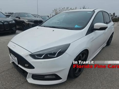 Used 2018 Ford Focus ST w/ Equipment Group 401A image 2