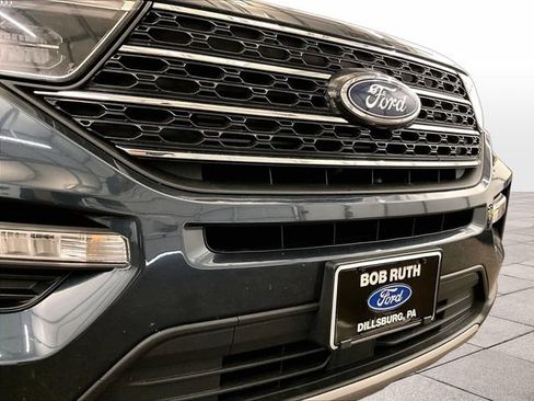 Used 2022 Ford Explorer XLT w/ Equipment Group 202A AWD/4WD image 30