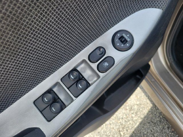 Used 2014 Hyundai Accent GS FWD image 16