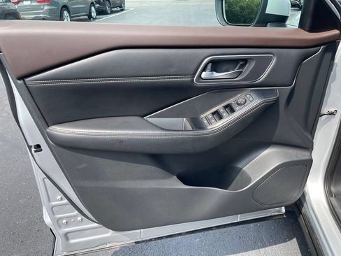 Used 2021 Nissan Rogue SV w/ Premium Package AWD/4WD image 22