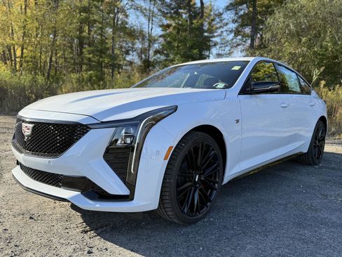 New 2026 Cadillac CT5 Sport w/ LPO, ONYX Package image 9