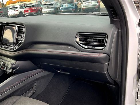 Used 2023 Dodge Durango GT image 16