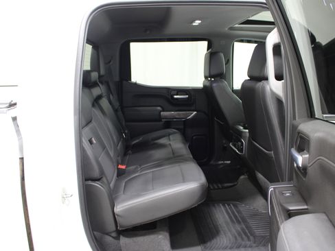 Used 2021 Chevrolet Silverado 1500 LTZ w/ LTZ Premium Package AWD/4WD image 23