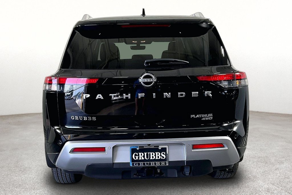 Used 2025 Nissan Pathfinder Platinum w/ Cargo Package AWD/4WD image 5