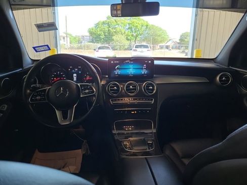 Used 2020 Mercedes-Benz GLC 300 image 8