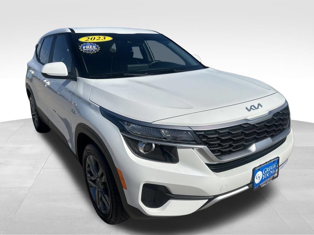 Used 2023 Kia Seltos LX AWD/4WD image 10