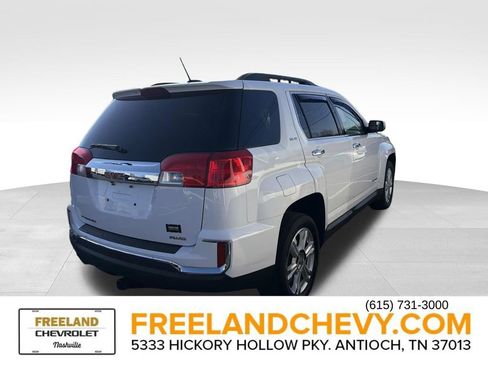 Used 2016 GMC Terrain SLE w/ Chrome Edition image 2