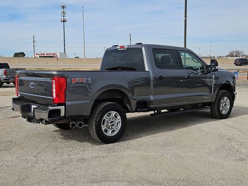 Used 2025 Ford F250 XLT w/ FX4 Off-Road Package image 8