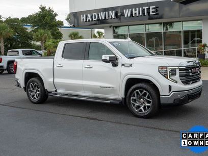 Used 2024 GMC Sierra 1500 SLT w/ SLT Premium Plus Package