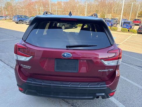 Used 2024 Subaru Forester Premium AWD/4WD image 3