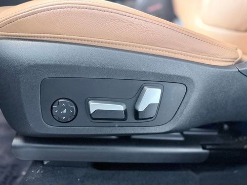 Used 2023 BMW X3 xDrive30i image 16