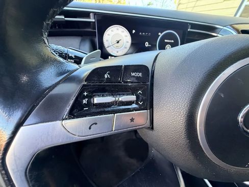 Used 2022 Hyundai Tucson Limited image 17