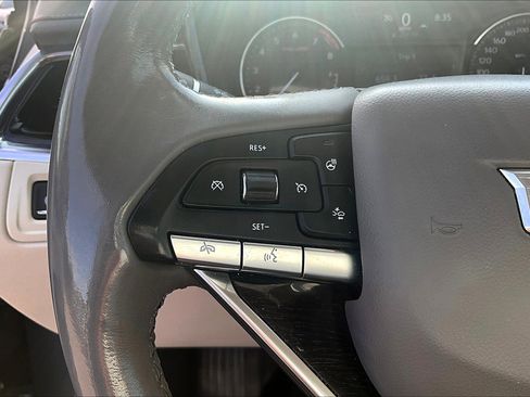 Used 2020 Cadillac XT6 Premium Luxury image 23