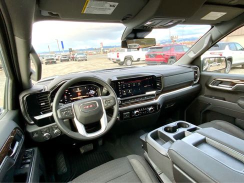 New 2026 GMC Sierra 1500 SLE image 33