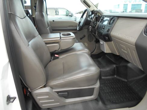 Used 2009 Ford F350 2WD Regular Cab Super Duty image 6