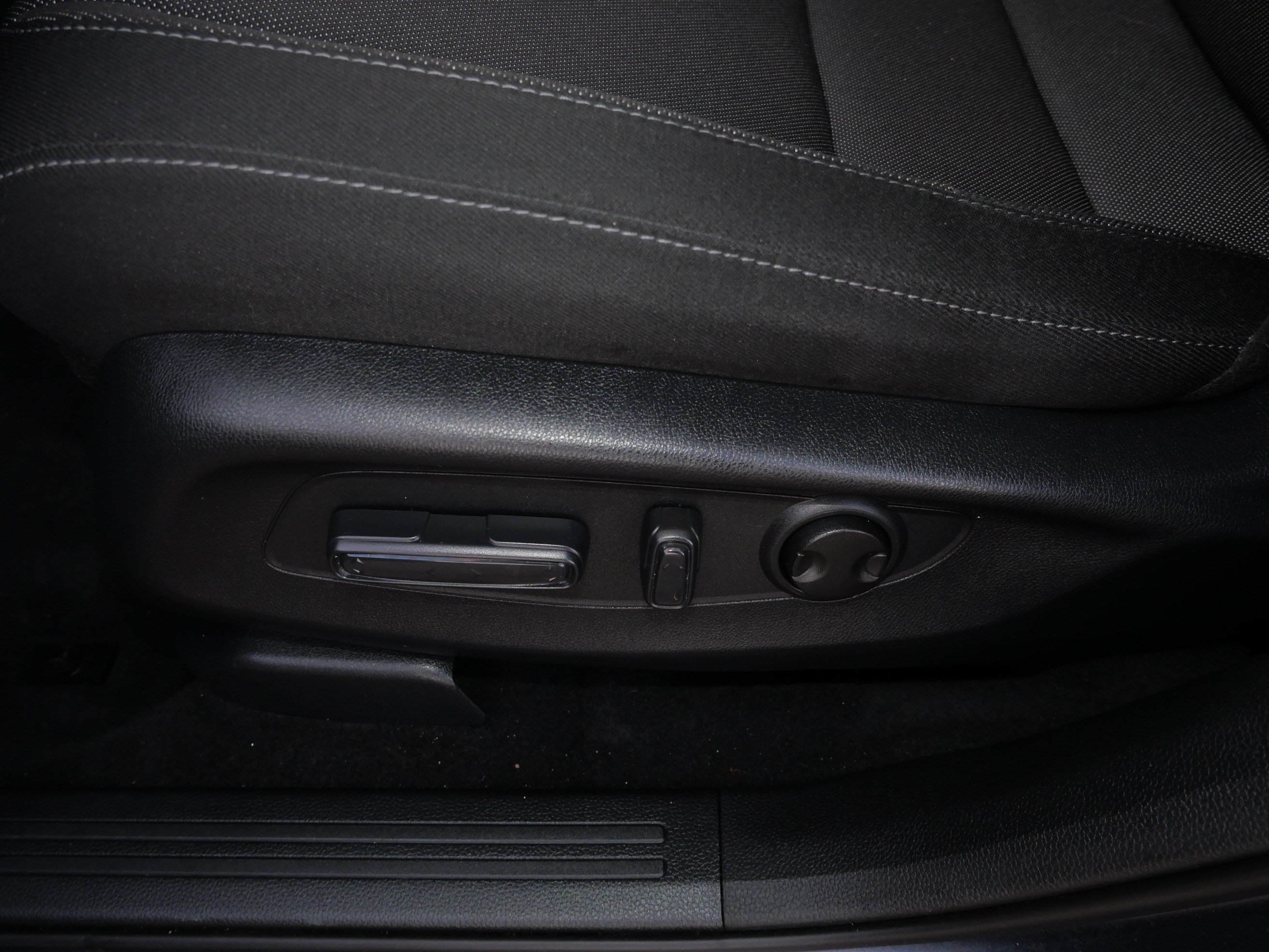 Used 2024 Honda CR-V EX image 20