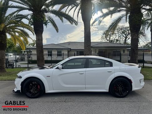 Used 2022 Dodge Charger Scat Pack RWD image 10