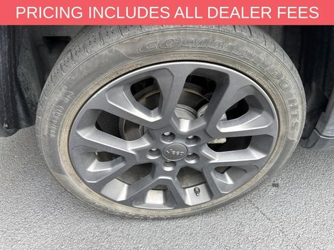 Used 2021 Jeep Compass Latitude w/ Sun and Sound Group AWD/4WD image 16