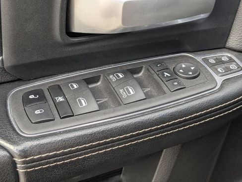 Used 2024 RAM 2500 Big Horn w/ Sport Appearance Package AWD/4WD image 18