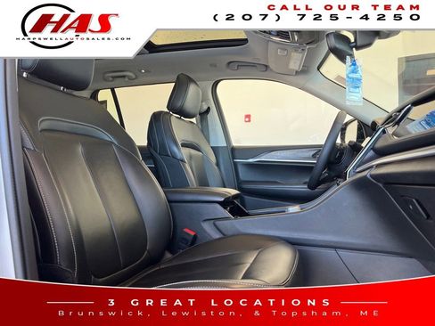 Used 2023 Jeep Grand Cherokee 4WD 4xe image 12