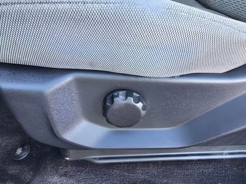 Used 2020 Ford F150 XLT image 18