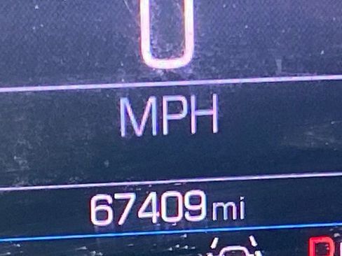 Used 2020 Chevrolet Equinox LT w/ Driver Convenience Package FWD image 27