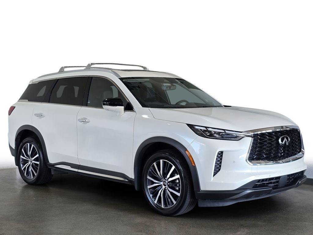 Certified 2024 INFINITI QX60 Sensory w/ Cargo Package AWD/4WD image 3