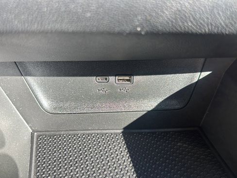 Used 2026 Chevrolet Equinox RS image 37