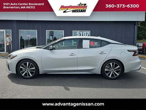 Used 2023 Nissan Maxima SV w/ Floor Mat Group image 2
