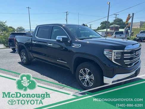 Used 2025 GMC Sierra 1500 SLT AWD/4WD image 5