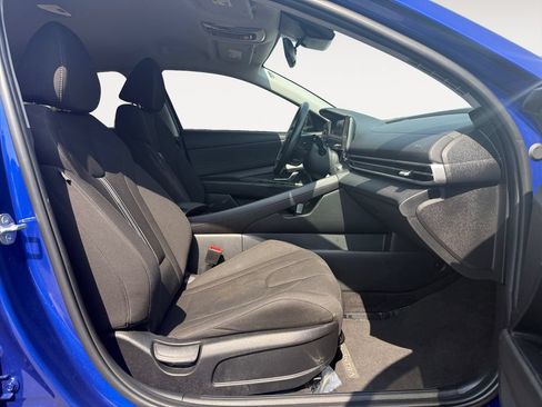Used 2023 Hyundai Elantra SEL w/ Convenience Package FWD image 15
